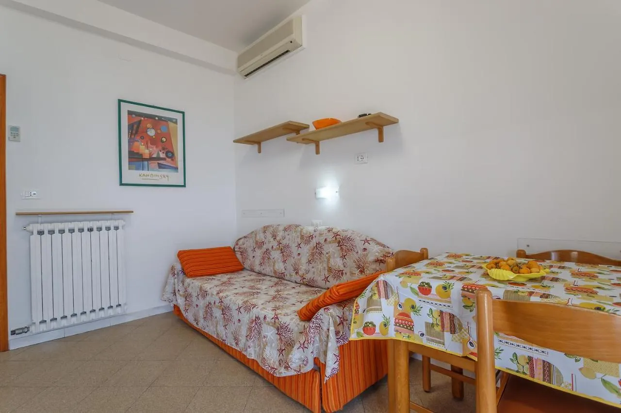 פייטרה ליגורה Residence Villa Alda 2*, פייטרה ליגורה