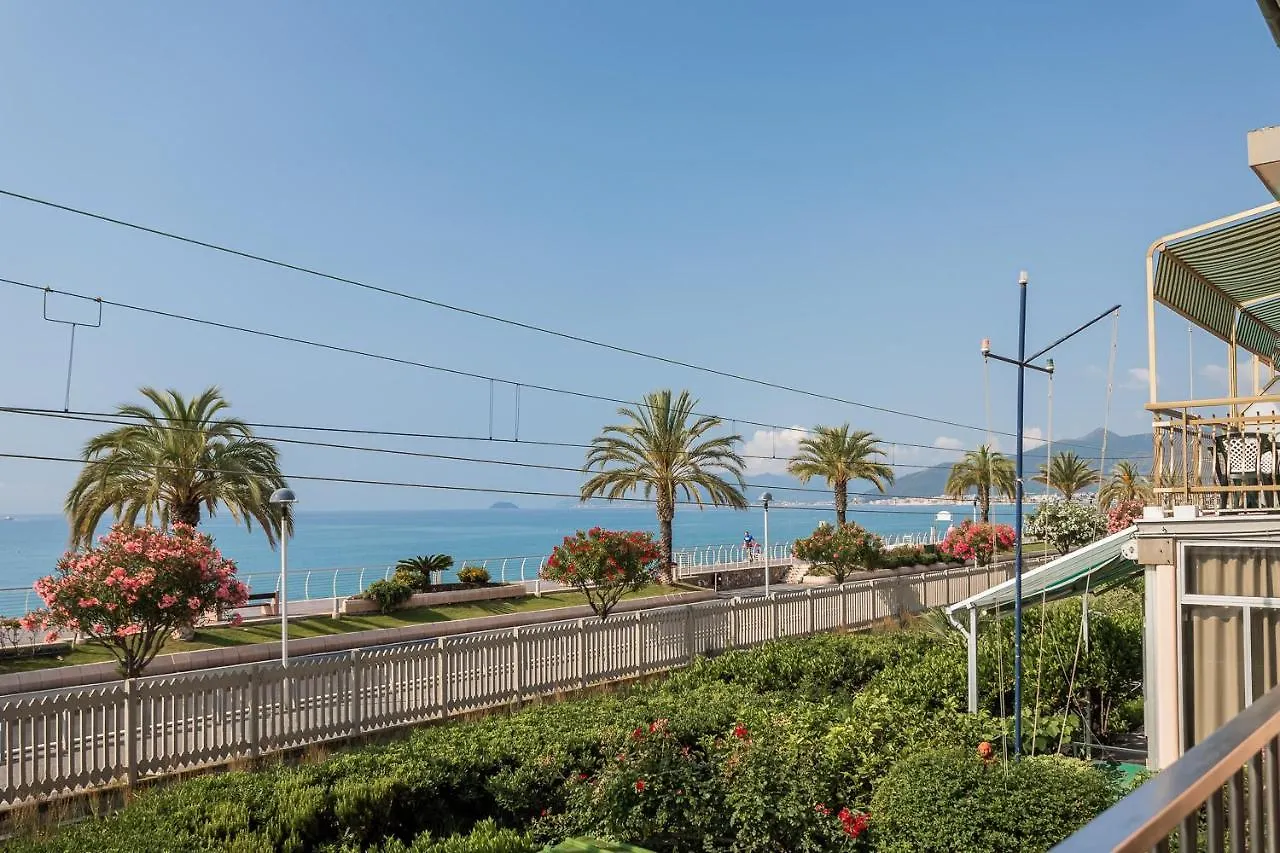 פייטרה ליגורה Residence Villa Alda מלון דירות פייטרה ליגורה